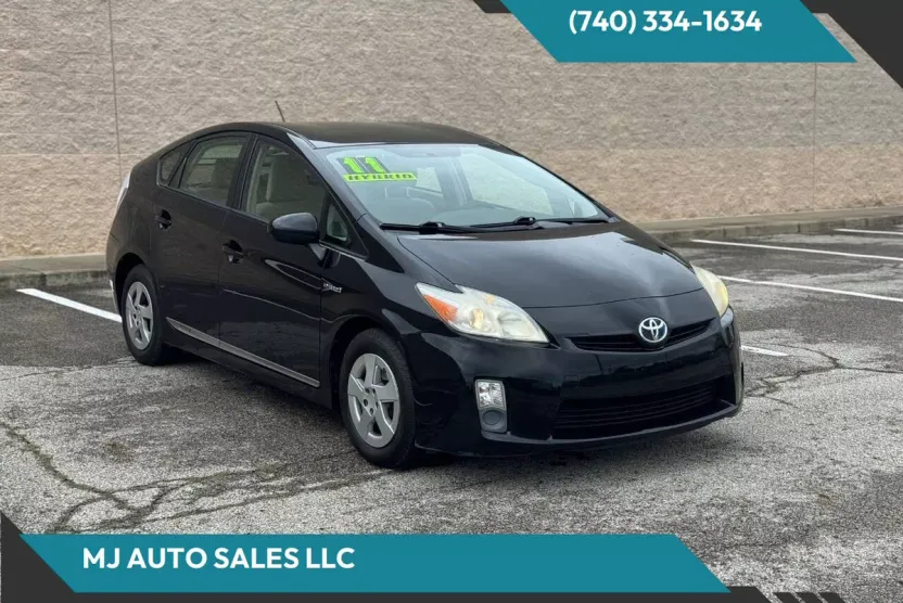 2011 Toyota Prius One photo 1