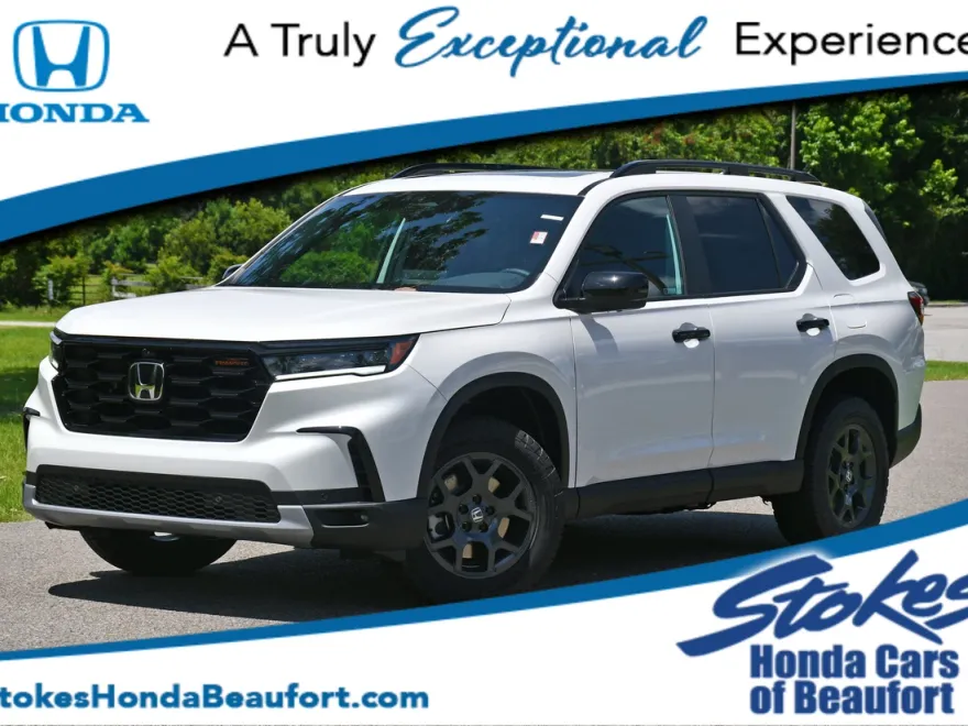 2025 Honda Pilot TrailSport photo 1