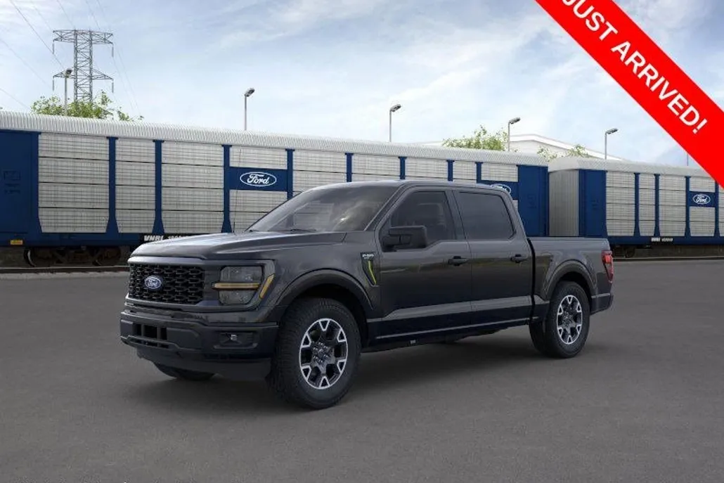 2025 Ford F-150 STX photo 1