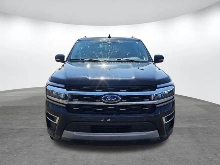 2024 Ford Expedition MAX Limited photo 1