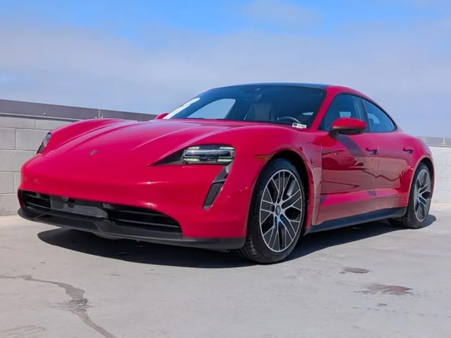 2023 Porsche Taycan photo 1