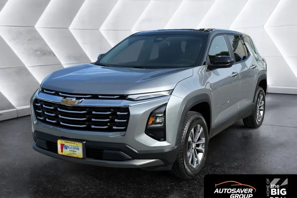2026 Chevrolet Equinox LT photo 1
