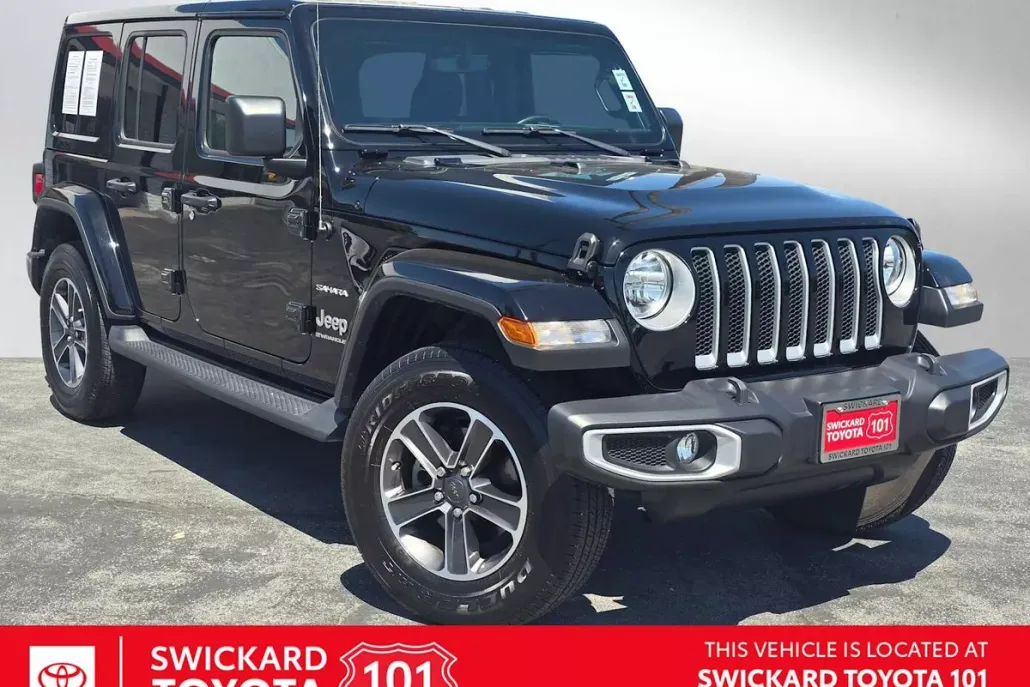 2023 Jeep Wrangler Sahara photo 1