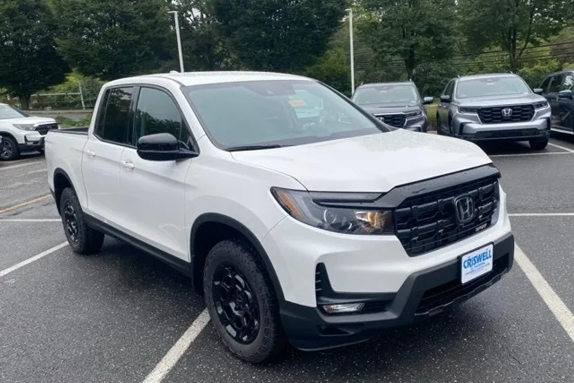 2025 Honda Ridgeline Sport photo 1