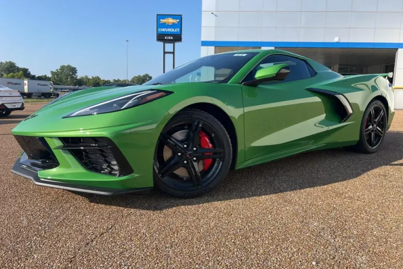 2026 Chevrolet Corvette Stingray 2LT photo 1