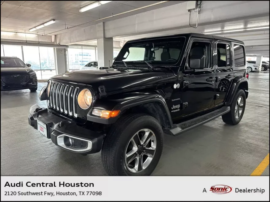 2020 Jeep Wrangler Unlimited Sahara photo 1