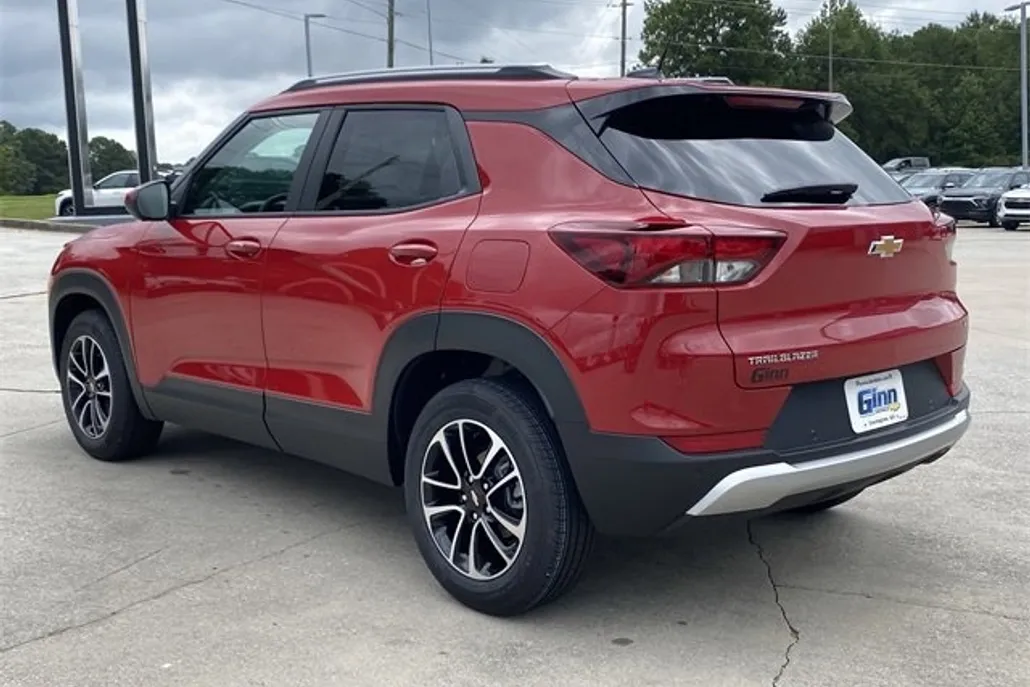 2026 Chevrolet Trailblazer LT photo 1