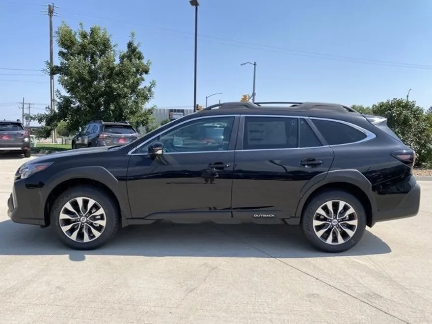 2025 Subaru Outback Limited photo 1