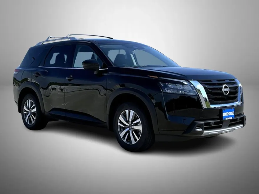 2025 Nissan Pathfinder SL photo 1