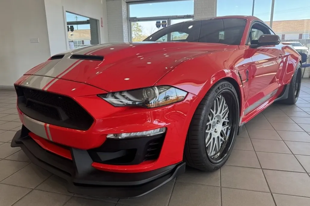 2018 Ford Mustang GT photo 1