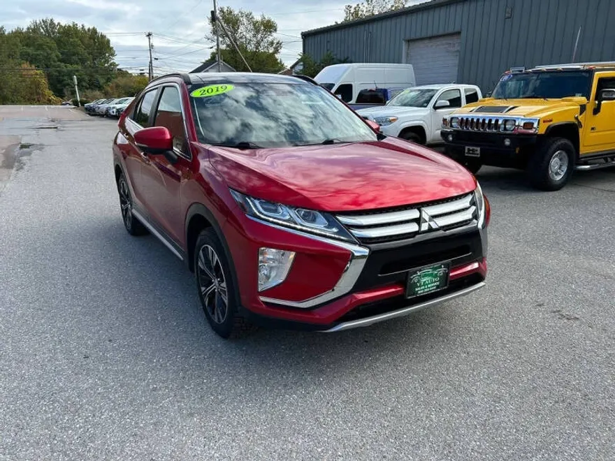 2019 Mitsubishi Eclipse Cross SEL photo 1