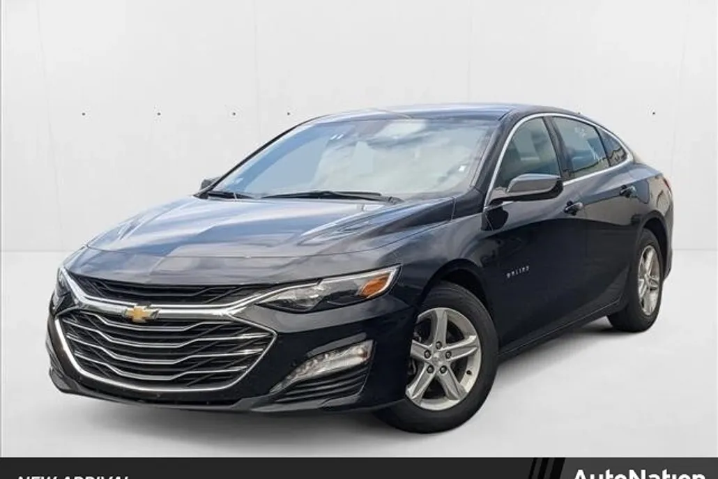 2023 Chevrolet Malibu 1LT photo 1