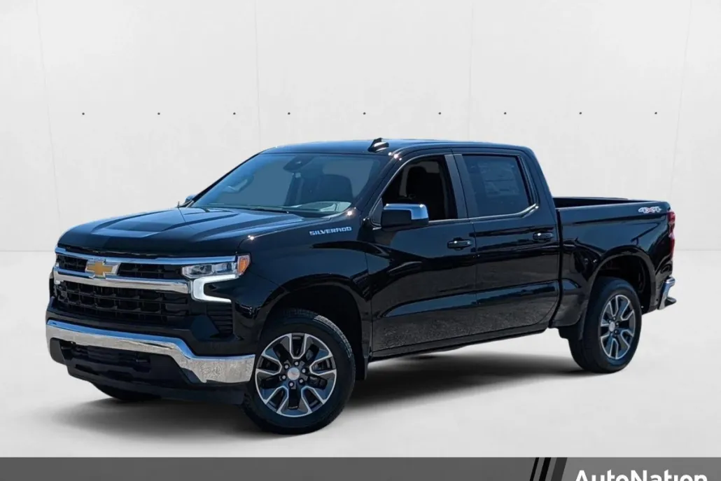 2025 Chevrolet Silverado 1500 LT photo 1