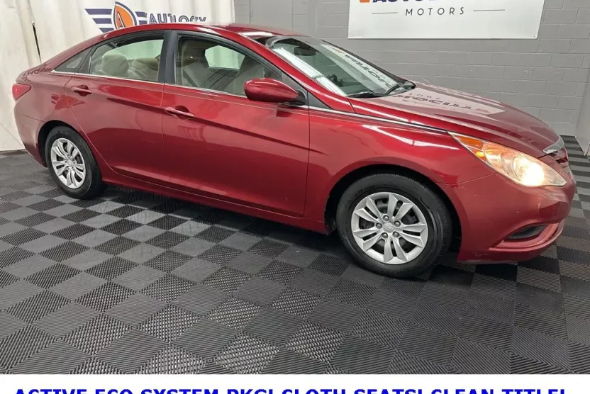 2011 Hyundai Sonata GLS photo 1