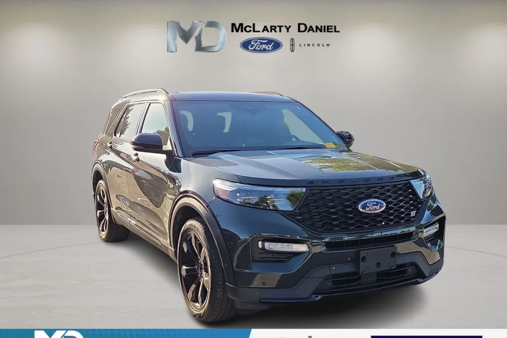 2023 Ford Explorer ST photo 1