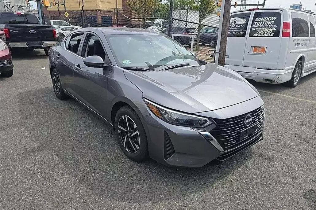 2024 Nissan Sentra SV photo 1