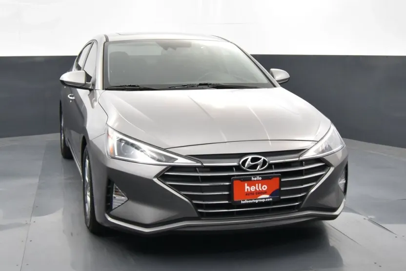 2020 Hyundai Elantra Value Edition photo 1