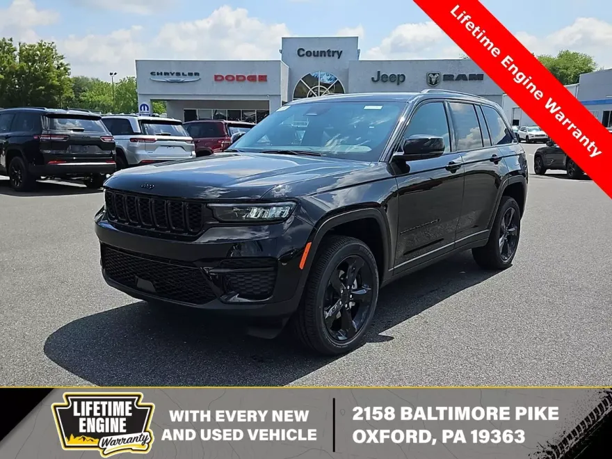 2025 Jeep Grand Cherokee Altitude photo 1