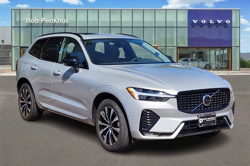 2025 Volvo XC60 B5 Plus photo 1