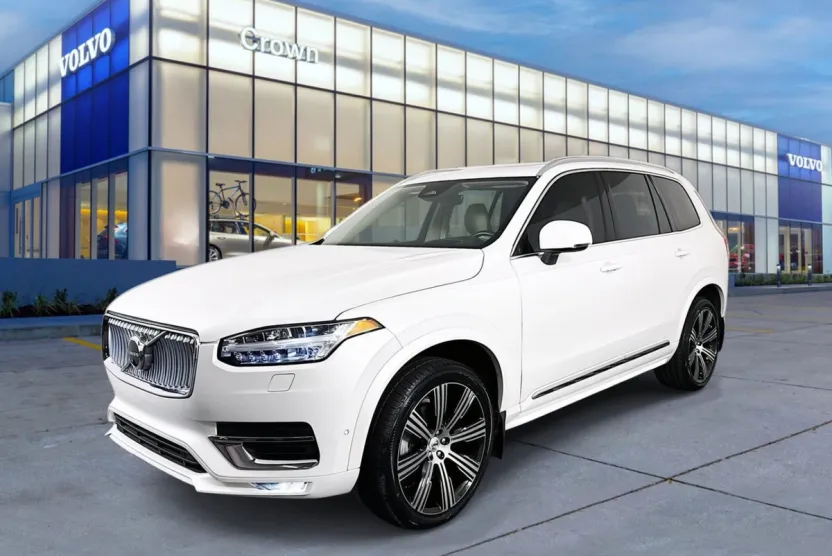 2023 Volvo XC90 AWD Ultimate photo 1