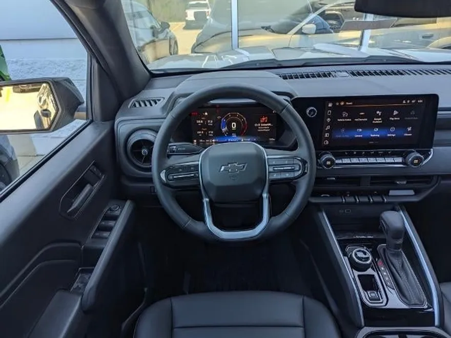 2026 Chevrolet Colorado Trail Boss photo 1