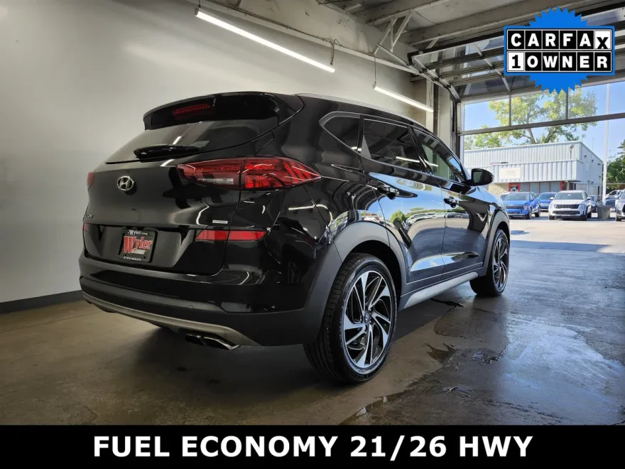 2020 Hyundai Tucson Sport photo 1