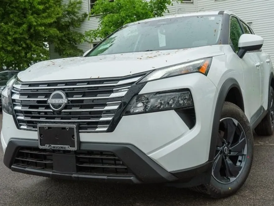 2025 Nissan Rogue SV photo 1