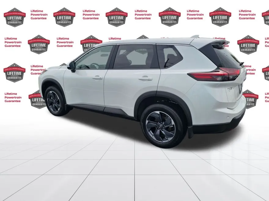 2026 Nissan Rogue SV photo 1