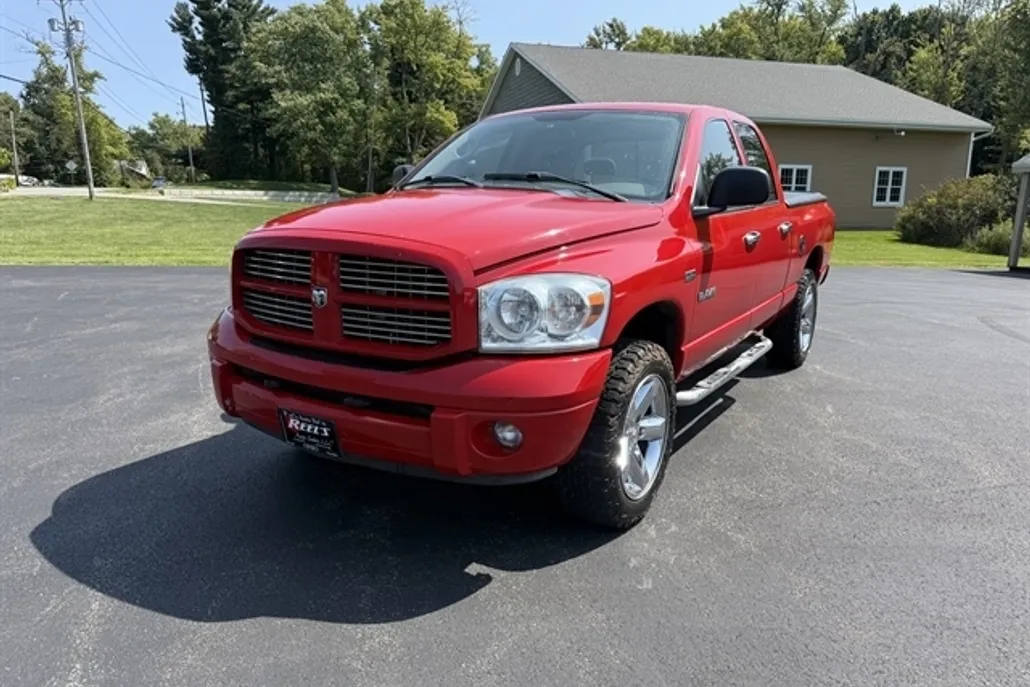 2008 Dodge Ram SLT photo 1