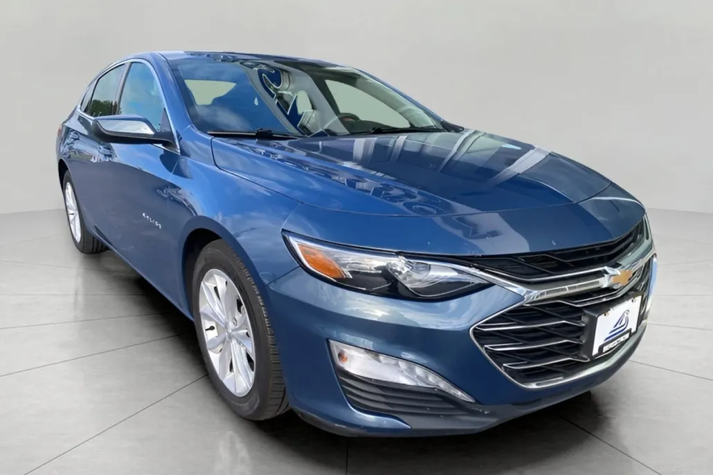 2024 Chevrolet Malibu 1LT photo 1
