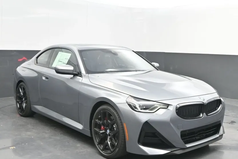 2025 Bmw 230i photo 1
