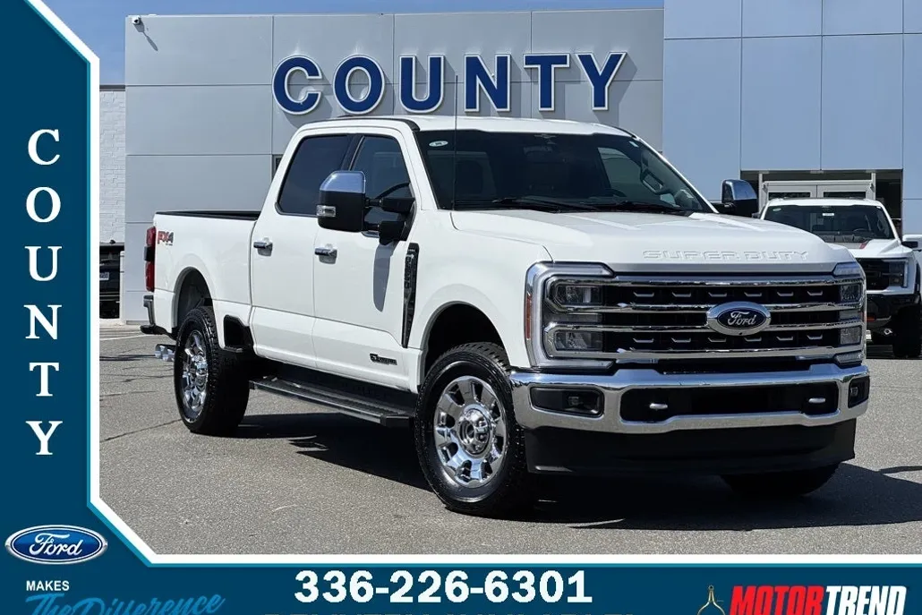 2023 Ford F-250 Lariat photo 1