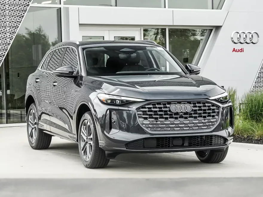 2025 Audi Q5 Premium Plus photo 1