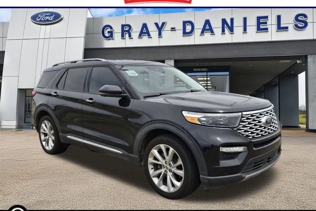 2022 Ford Explorer Platinum photo 1
