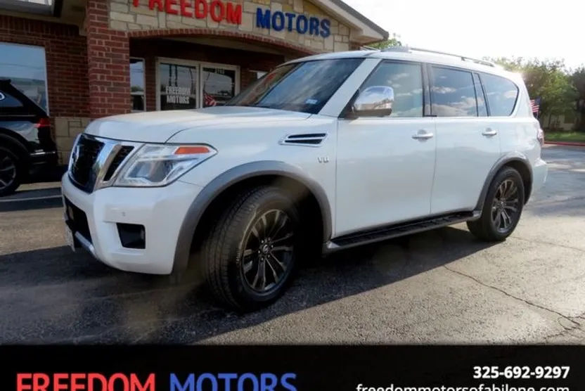 2017 Nissan Armada Platinum photo 1