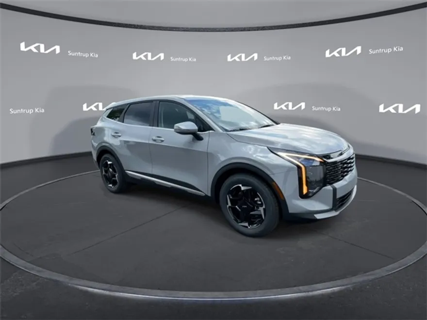 2026 Kia Sportage EX photo 1