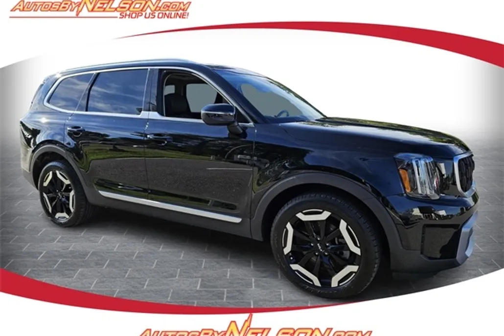 2023 Kia Telluride EX photo 1