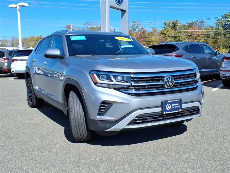 2023 Volkswagen Atlas Cross Sport V6 SE Technology photo 1