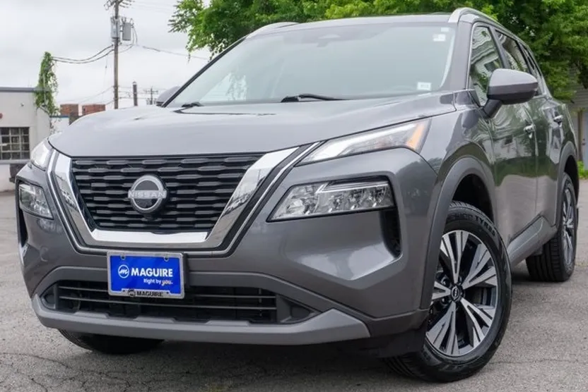 2022 Nissan Rogue SV photo 1