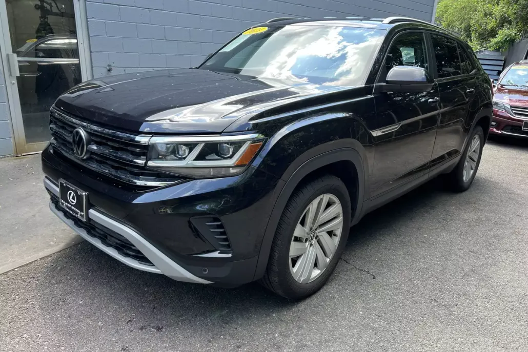 2021 Volkswagen Atlas Cross Sport SE Technology photo 1