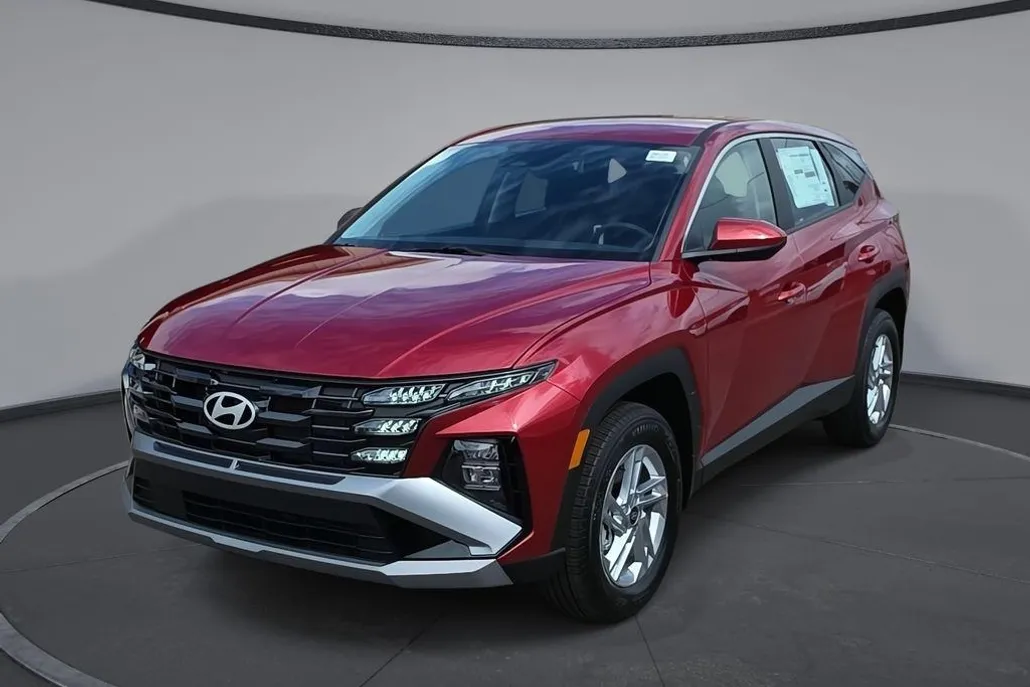 2026 Hyundai Tucson SE photo 1