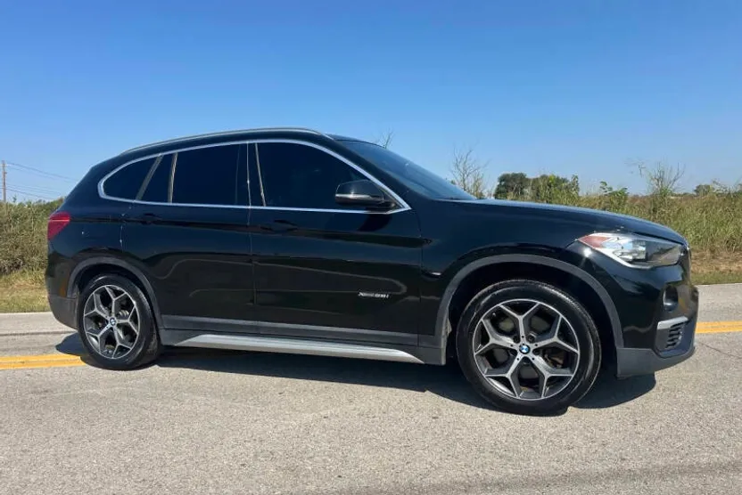 2017 Bmw X1 XDrive28i photo 1
