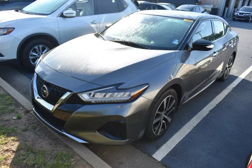 2021 Nissan Maxima SV photo 1