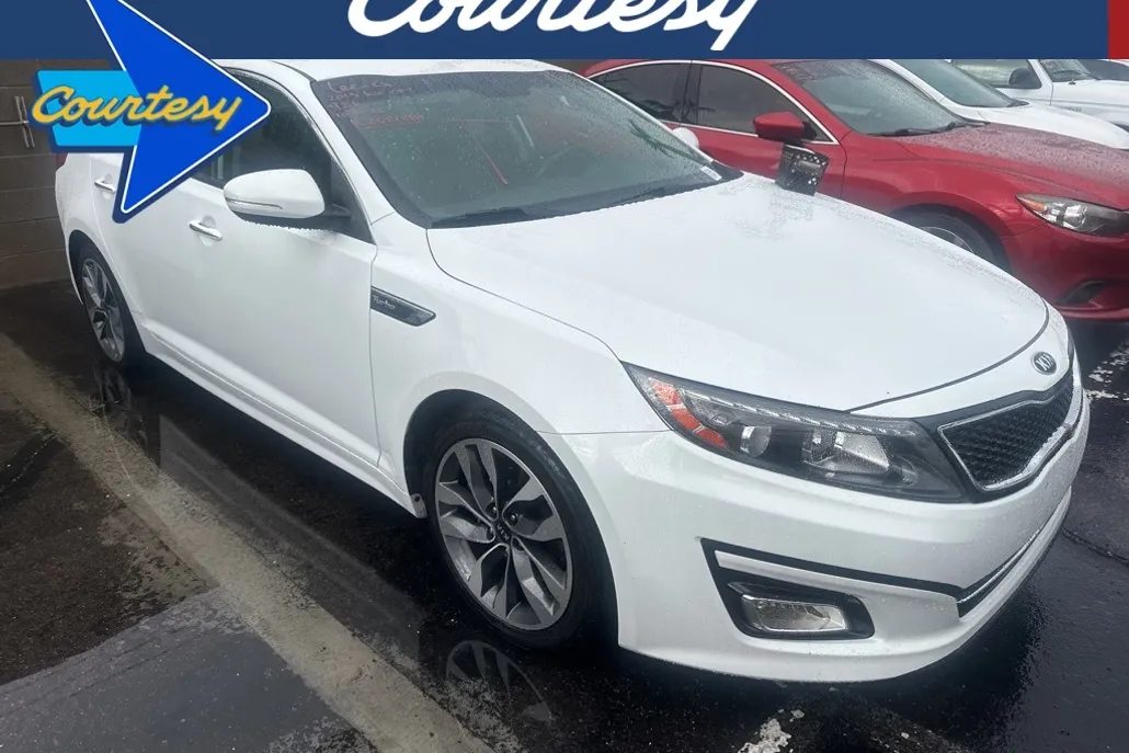 2015 Kia Optima SX photo 1