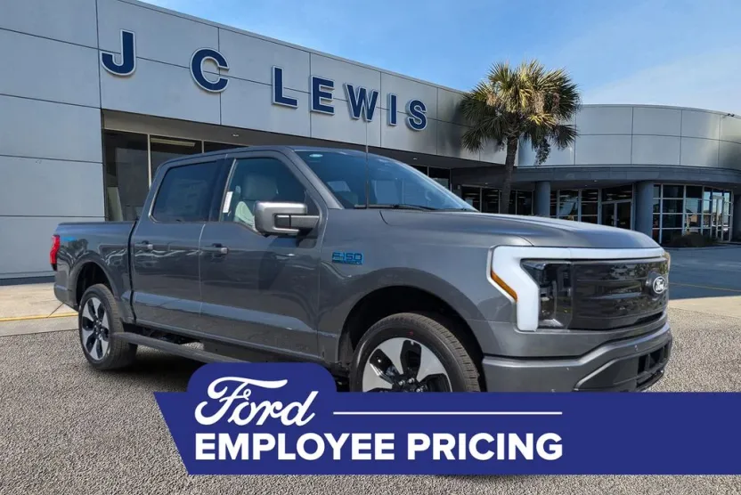 2025 Ford F-150 Lightning Platinum photo 1
