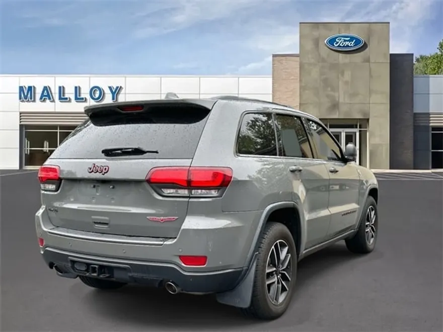 2021 Jeep Grand Cherokee Trailhawk photo 1