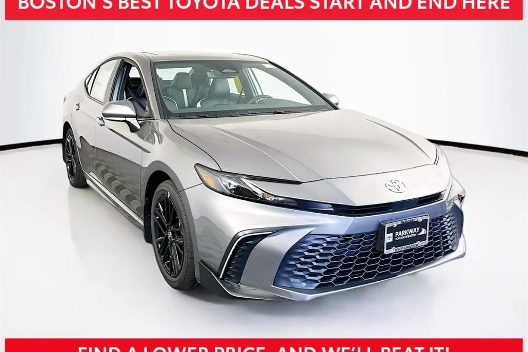 2026 Toyota Camry SE photo 1