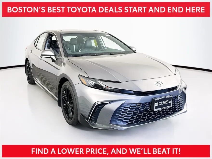 2026 Toyota Camry SE photo 1