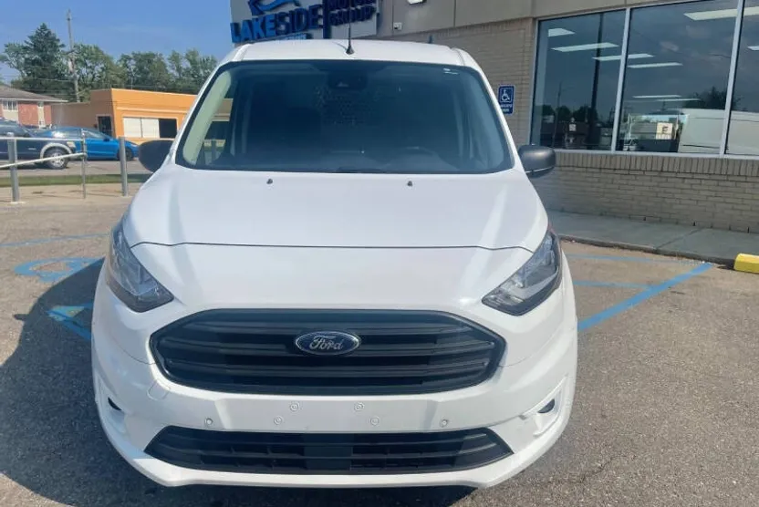 2022 Ford Transit Connect XLT photo 1