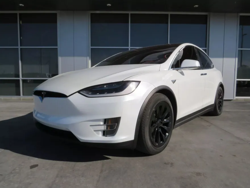 2017 Tesla Model X 100D photo 3
